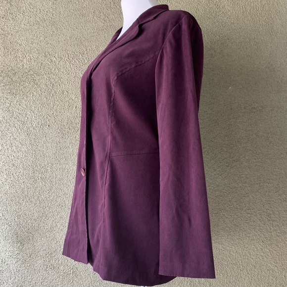 🔥5/$20🔥 “Dress Barn” Purple Fitted Sueded Jacket size 10 - Picture 4 of 11